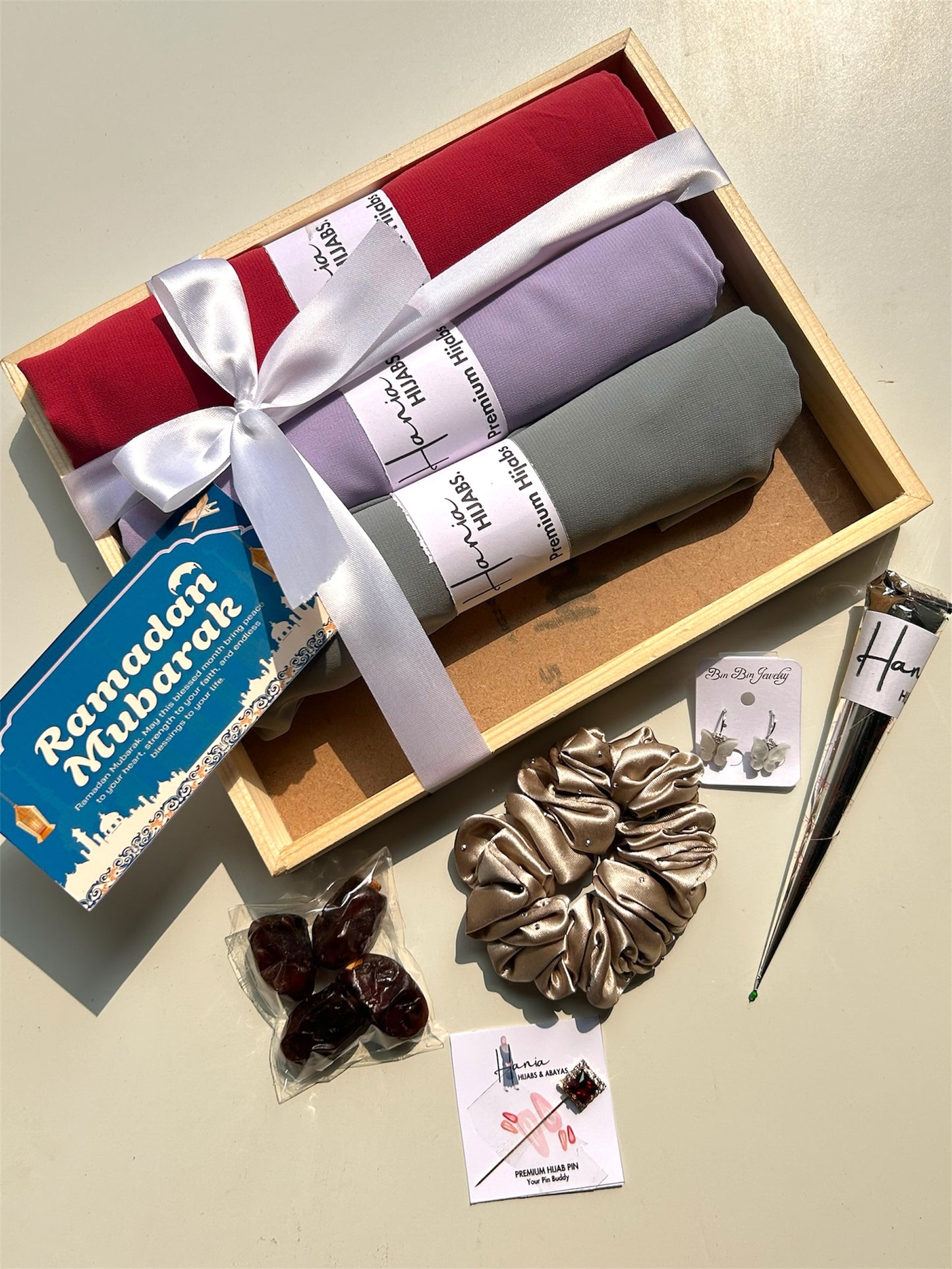 Small  Hijab Hamper